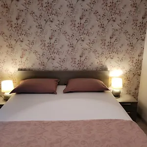 https://la-palma-pakostane.hotelinzadar.com