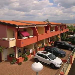 https://apartmani-edith.hotelinzadar.com